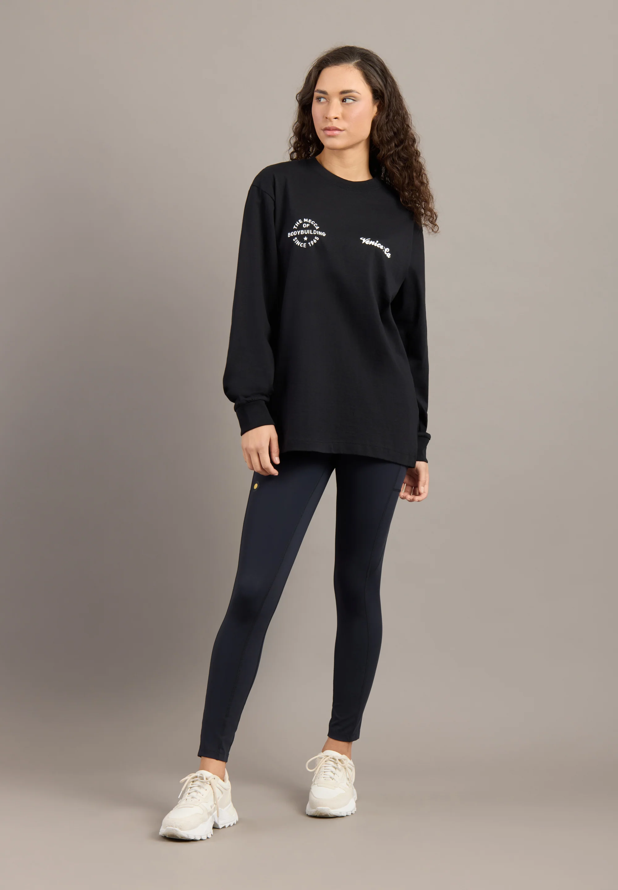 Gold's Gym® Unisex The Mecca Long-Sleeved T-Shirt - Image 6